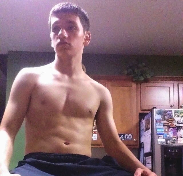 WANKING-TEENBOY-SELFIES